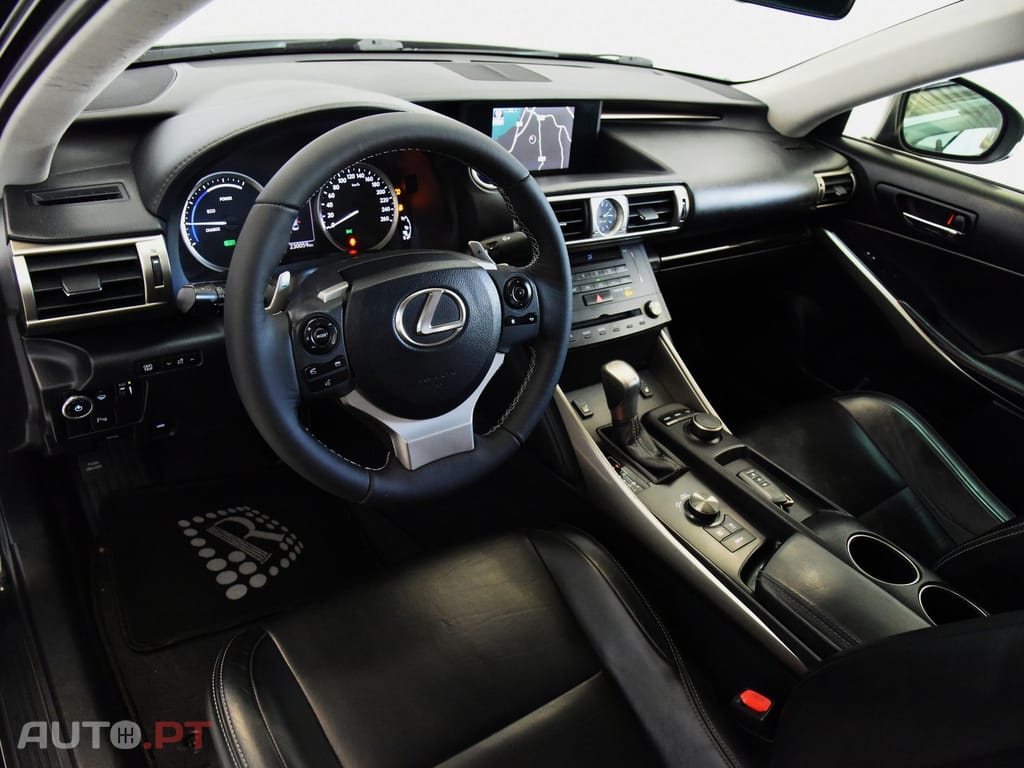 Lexus IS Executive — fotografia 11