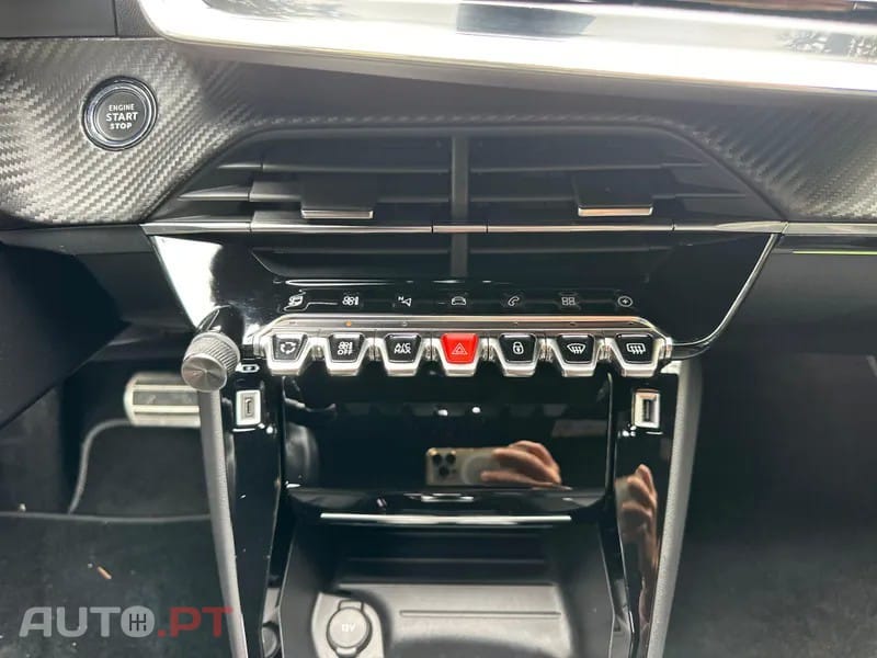 Peugeot E-208 50 kWh GT Pack