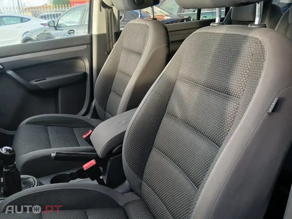 Volkswagen Touran 1.6 TDI Blue.Highine 7L