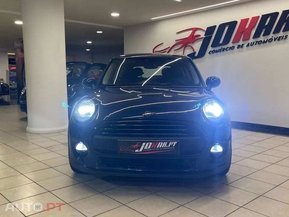 MINI One D BLACK DETAILS