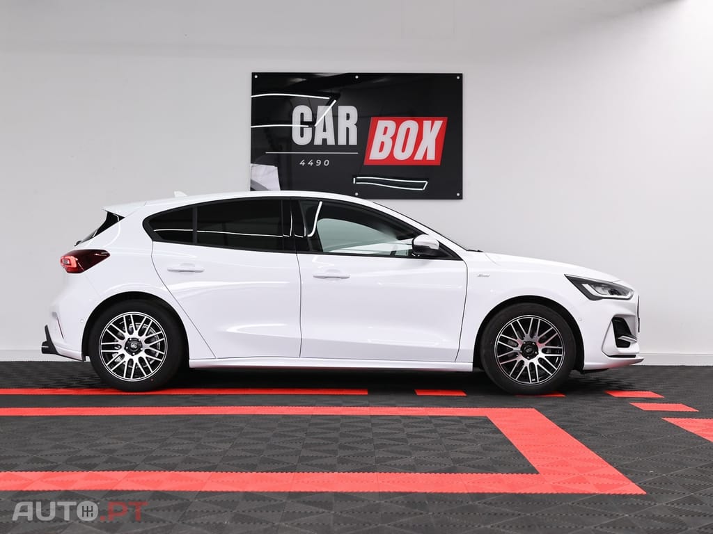 Ford Focus 1.0 EcoBoost MHEV ST-Line X Aut.