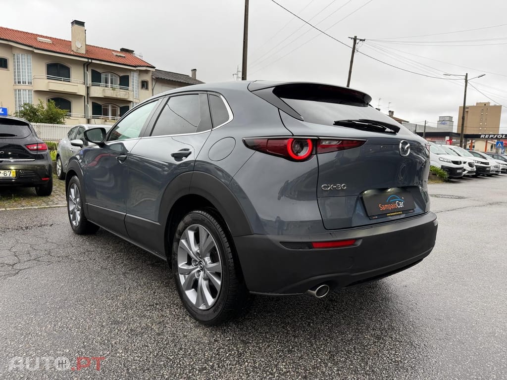 Mazda CX-30 2.0 e-Skyactiv-G Exclusive-line