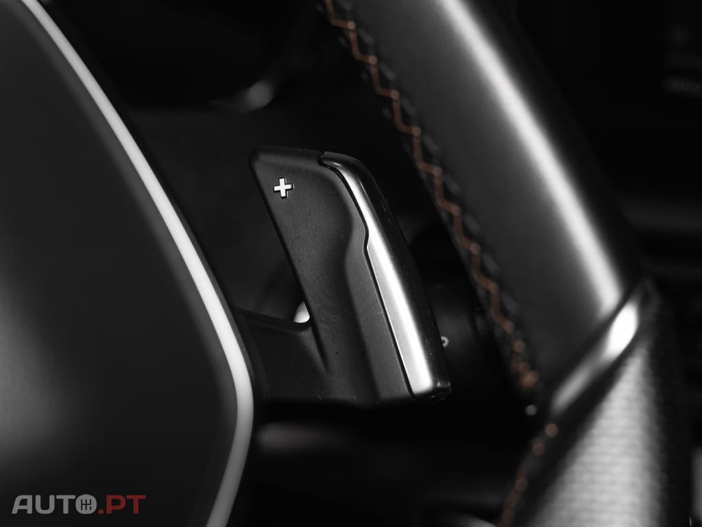 Peugeot 5008 1.2 PureTech GT EAT8