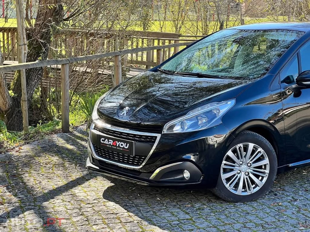 Peugeot 208 1.5 BlueHDi Allure
