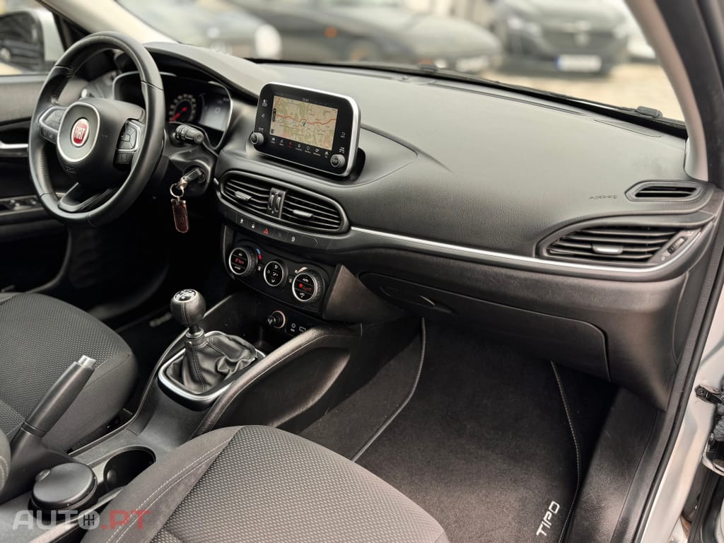 Fiat Tipo 1.6 M-Jet Lounge