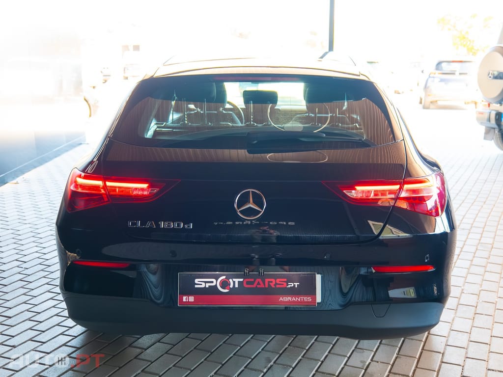 Mercedes-Benz CLA 180 d Shooting Brake Style Plus Aut.