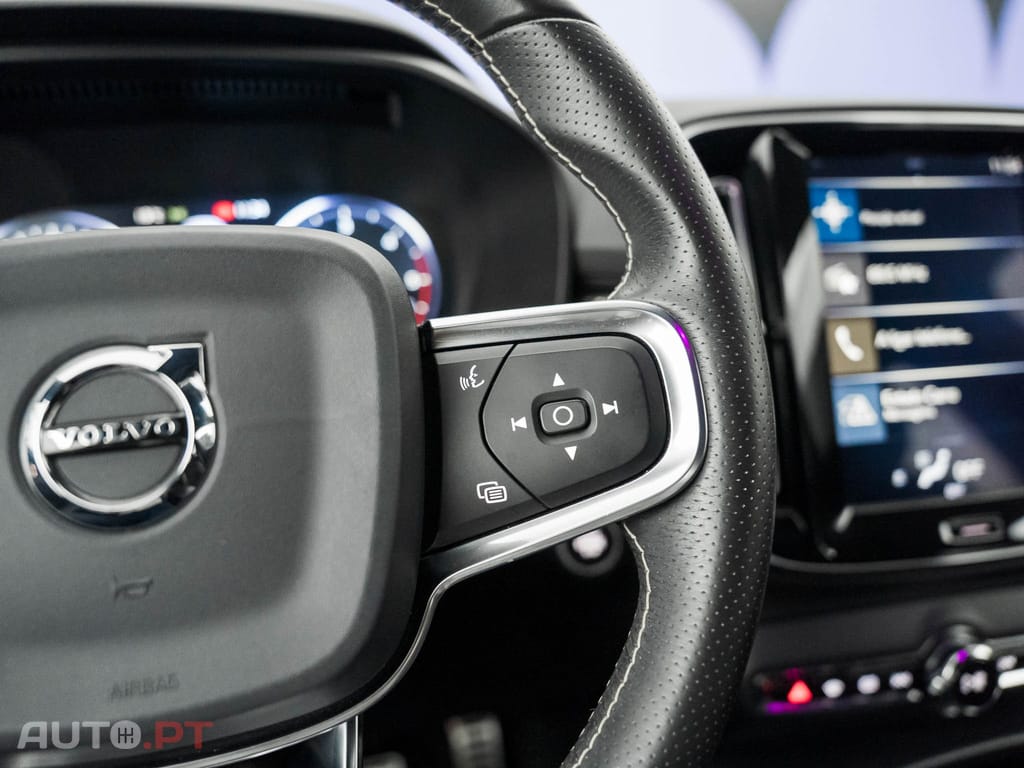 Volvo XC40 2.0 D3 R-Design