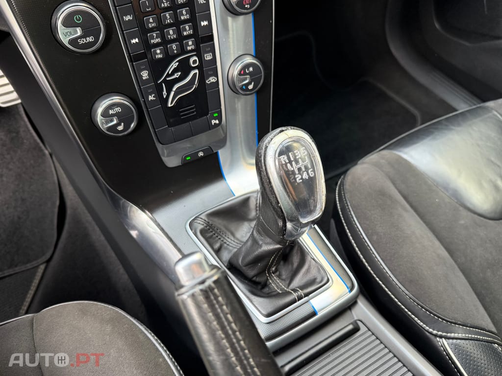 Volvo V40 1.6 D2 R-Design