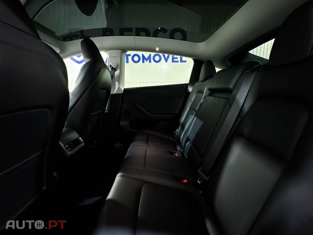 Tesla Model Y Long Range Dual Motor AWD