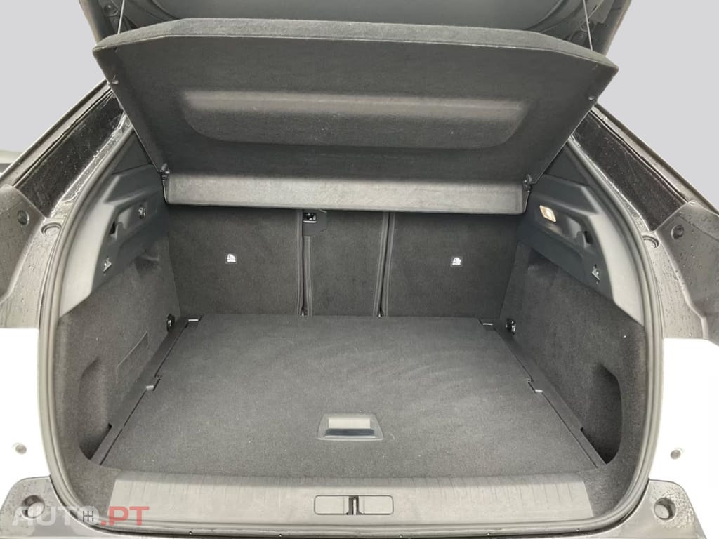 Peugeot E-3008 GT  I.V.A DEDUTIVEL 