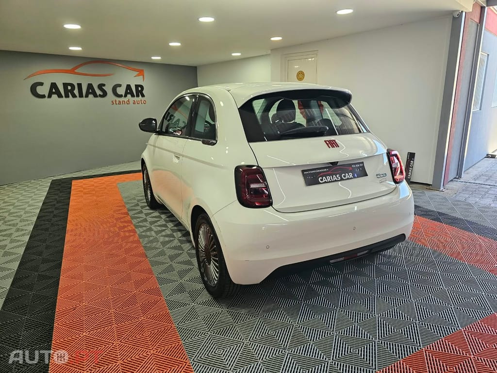 Fiat 500e 42 Kwh RED