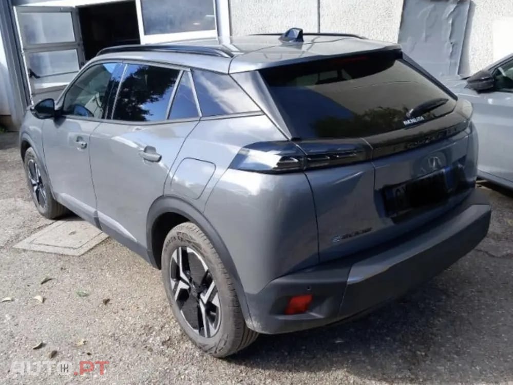Peugeot E-2008 50 kWh Allure Pack