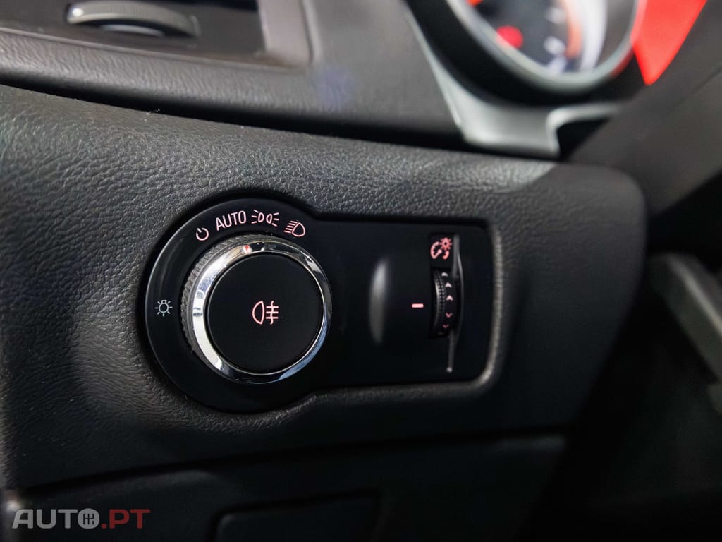 Opel Astra GTC OPC 2.0 T
