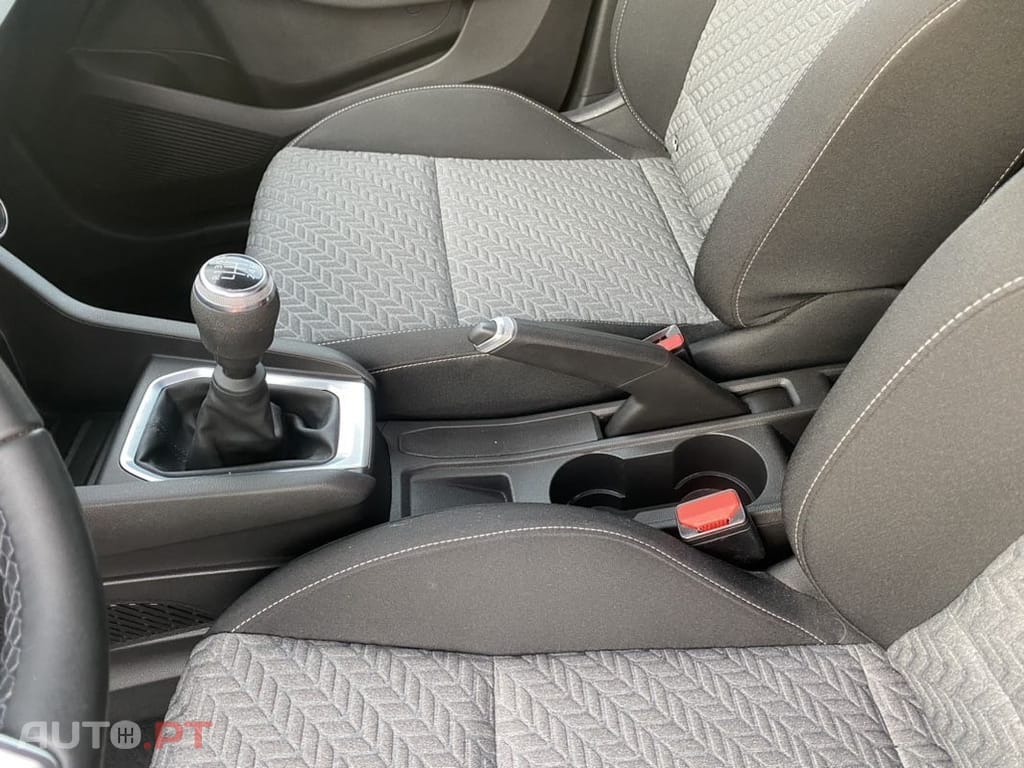 Renault Clio TCe 90 EQUILIBRE
