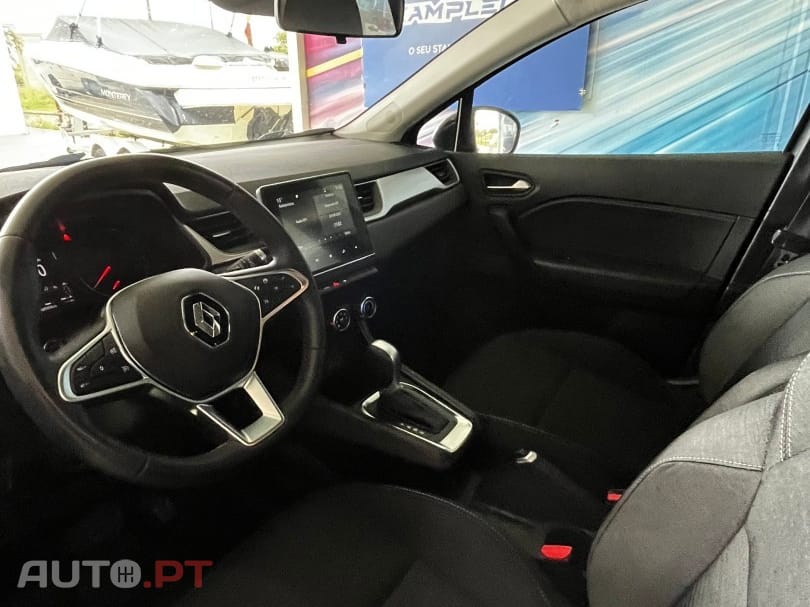 Renault Captur Outro