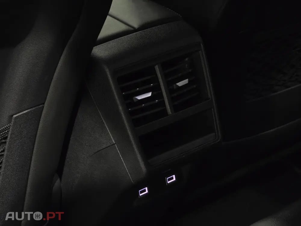 DS DS7 Crossback E-Tense Performance Line EAT8
