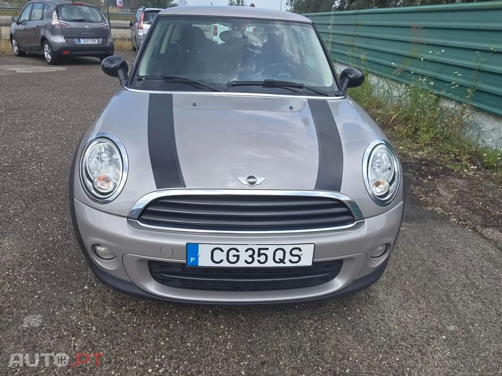 MINI Cooper Cooper D