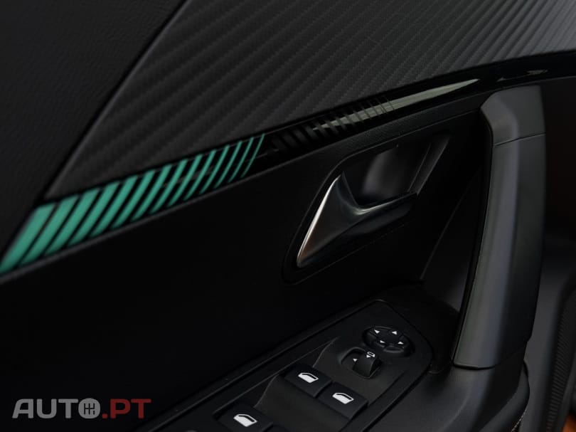 Peugeot 2008 1.2 PureTech Allure Pack EAT8