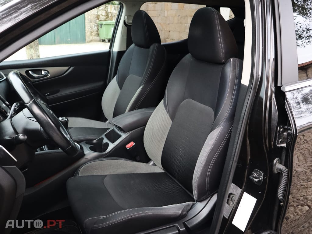Nissan Qashqai 1.5 dCi N-Connecta