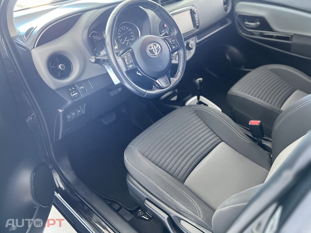 Toyota Yaris 1.5 HSD Comfort+P.Style