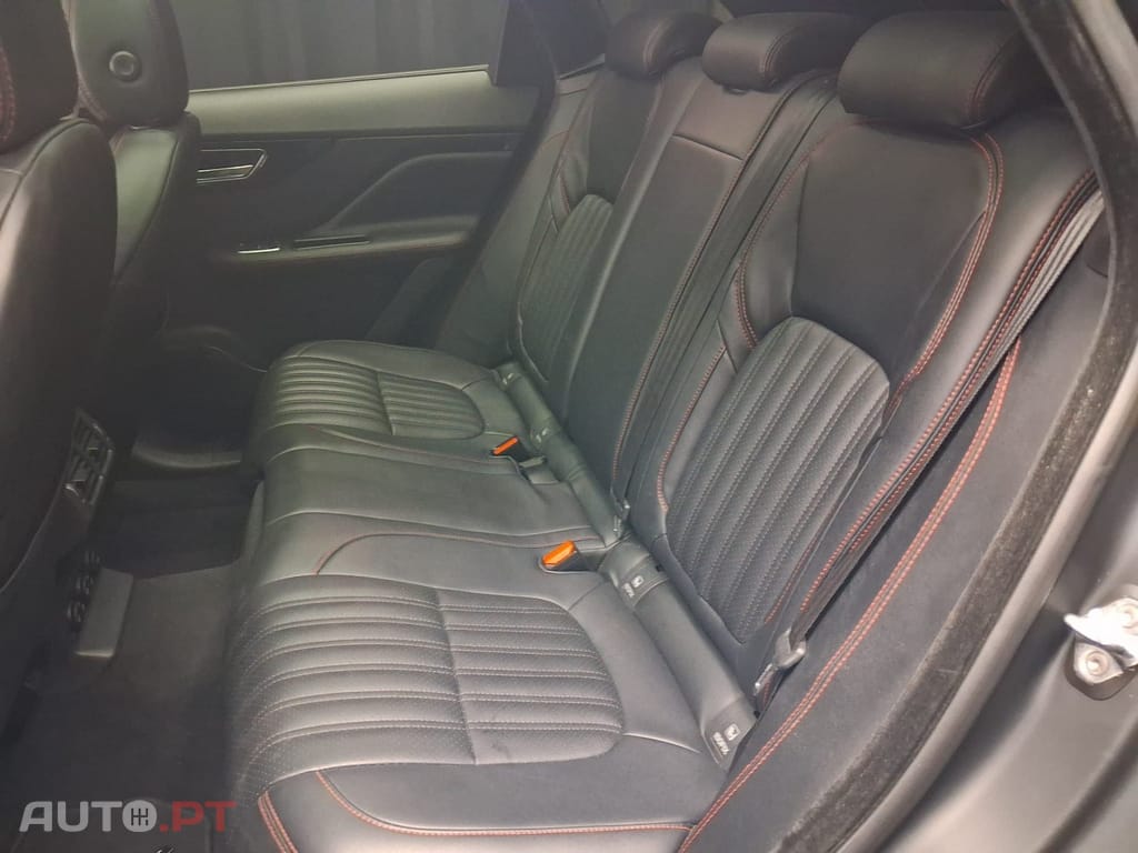 Jaguar F-Pace 2.0 i4D R-Sport Aut.