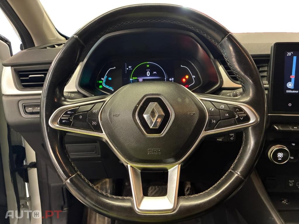 Renault Captur 1.6 E-Tech Business