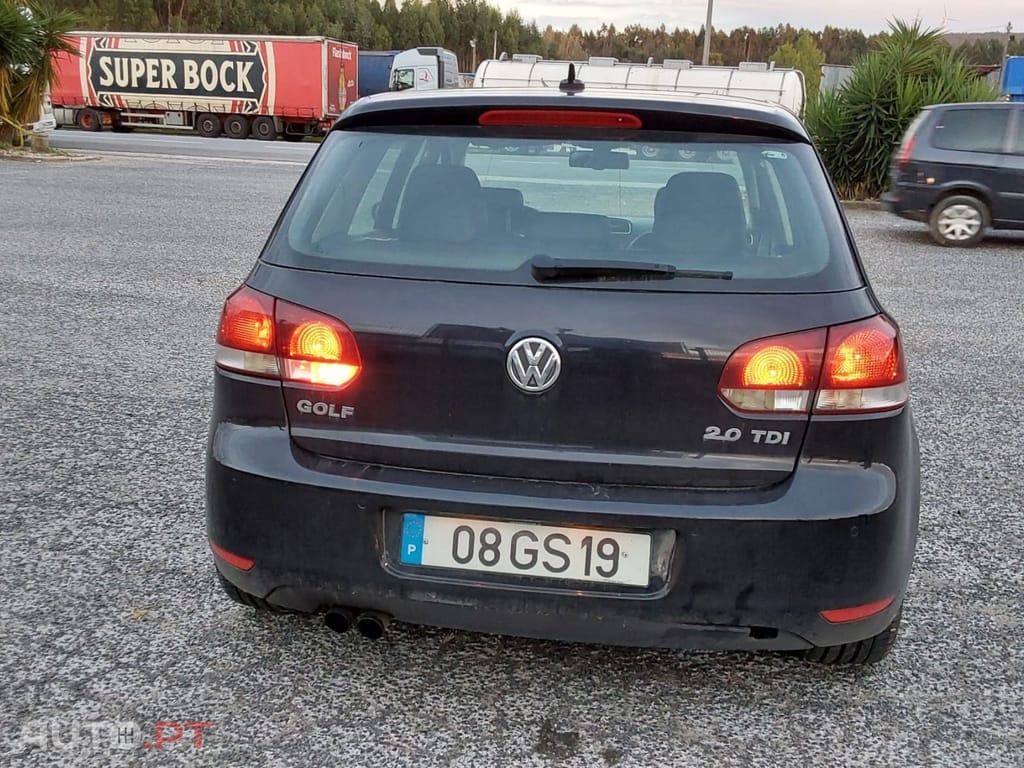 Volkswagen Golf 2.0 TDI Highline DSG