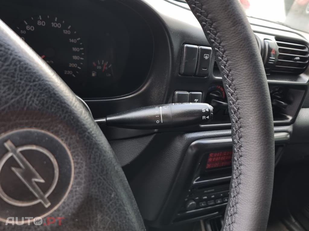 Opel Frontera 2.2 DTi Sport