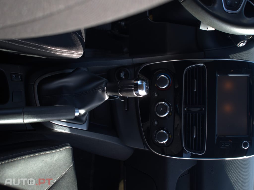 Renault Clio Limited