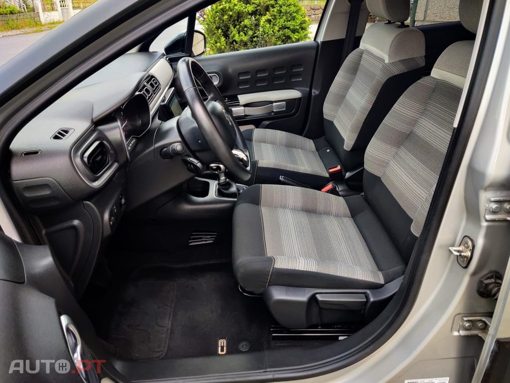 Citroen C3 1.2 PureTech Shine EAT6