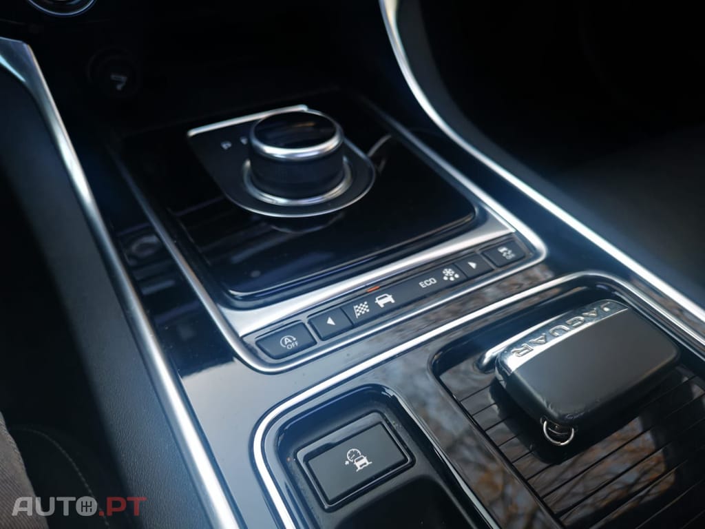 Jaguar XE 2.0 D R-Sport Aut.