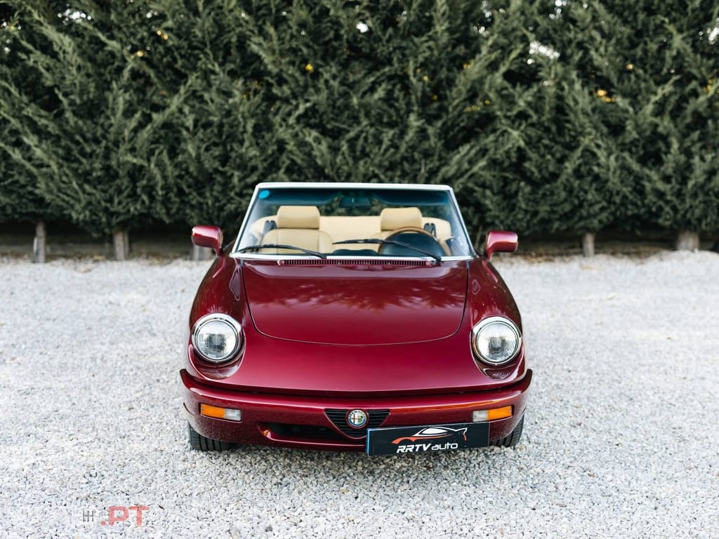 Alfa Romeo Spider 2.0