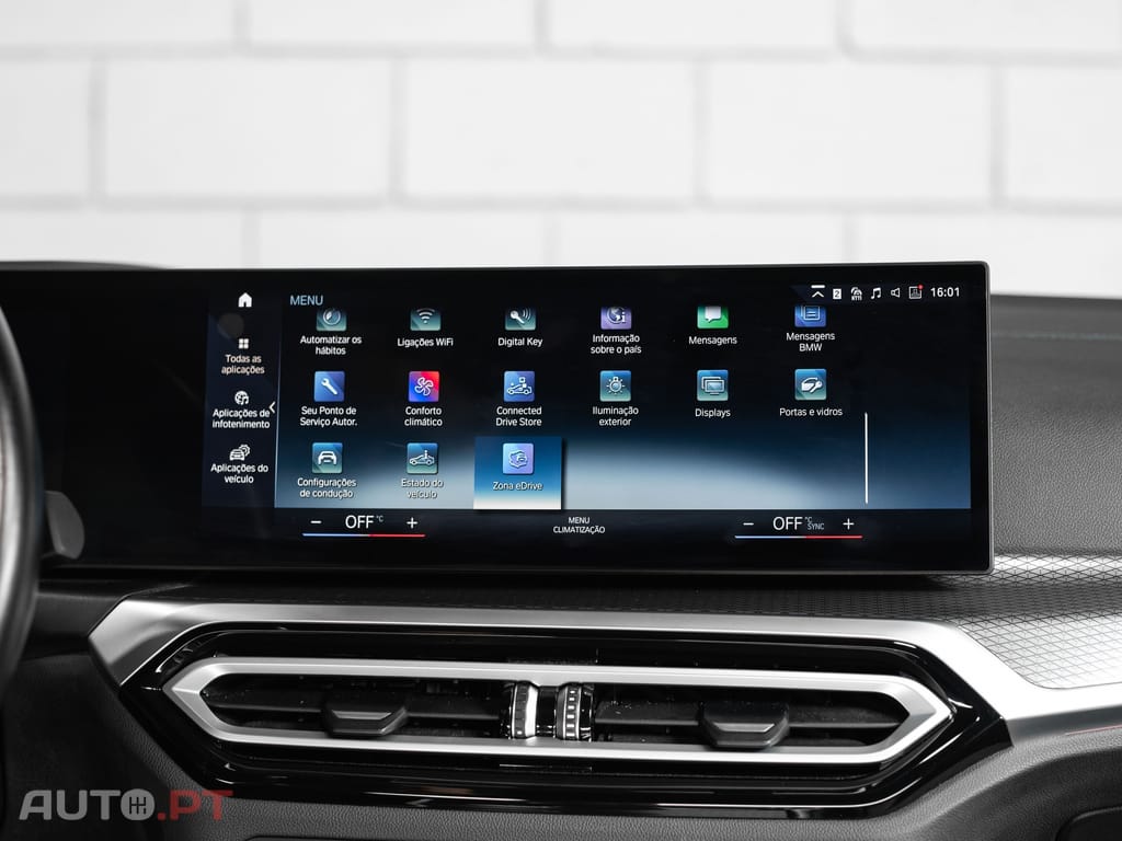 BMW 330 e Touring Pack M Auto