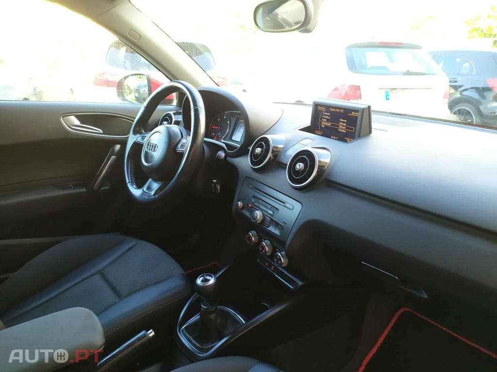 Audi A1 1.6 TDI 90 CV SPORT