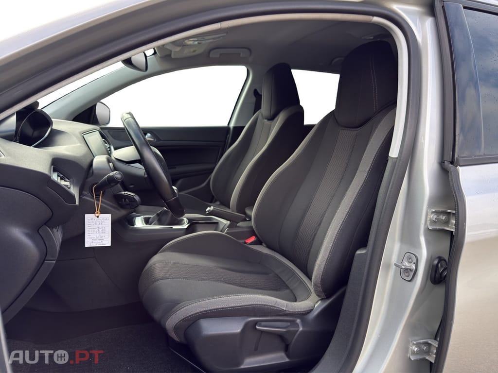 Peugeot 308 SW 1.6 BlueHDi Style J17