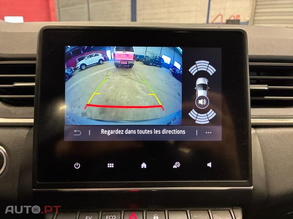 Renault Captur 1.6 E-Tech Business