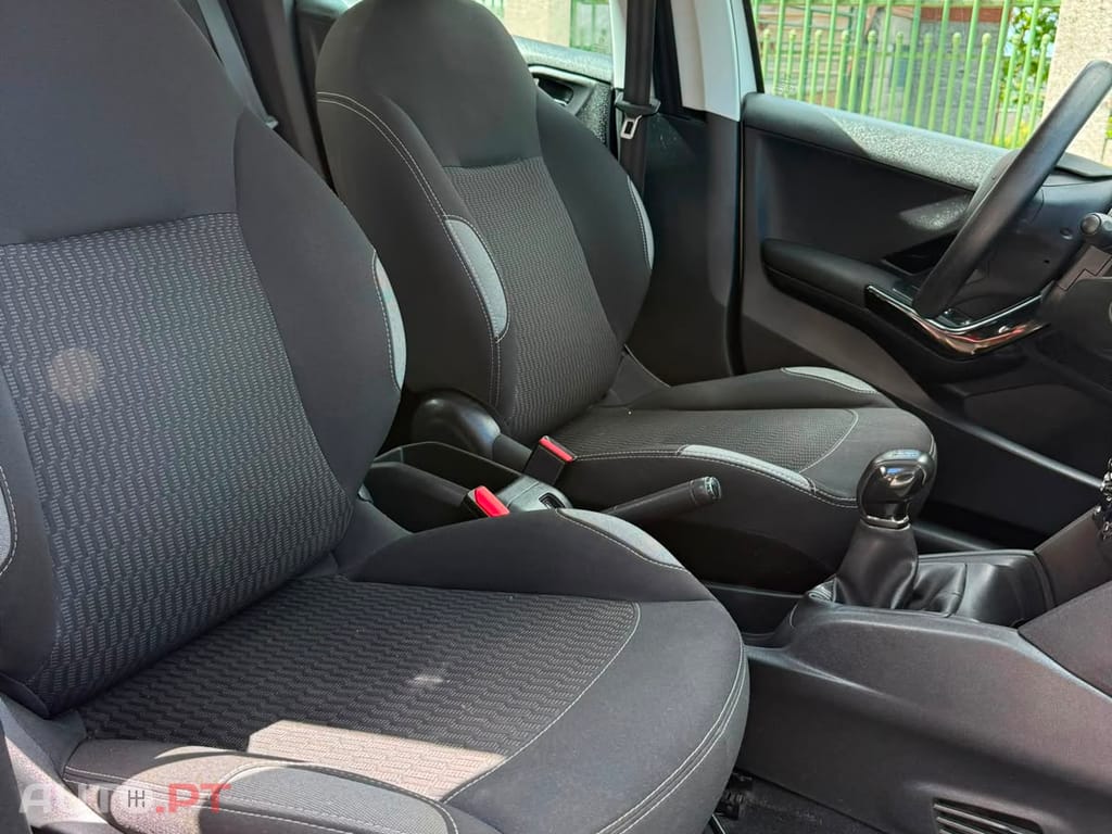 Peugeot 208 Active
