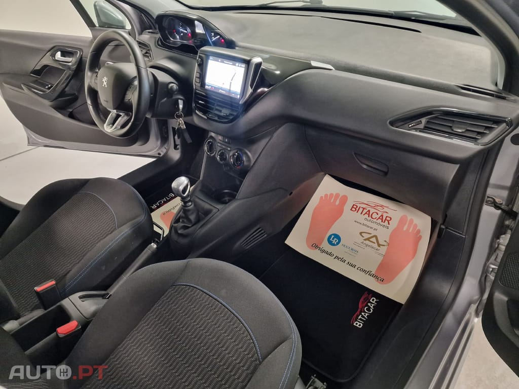Peugeot 208 1.5 BLUEHDI 102CV SIGNATURE GPS CAMARA TRASEIRA