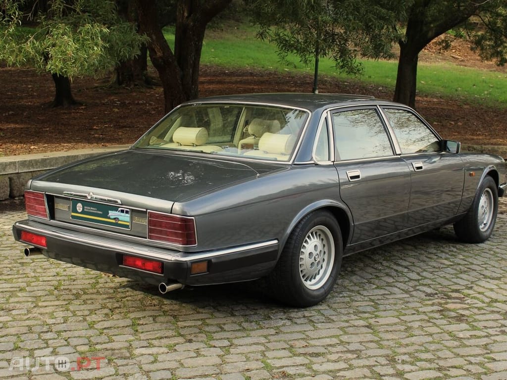 Jaguar XJ40 3.2 Sovereign