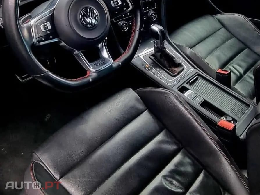 Volkswagen Golf VII GTI PERFORMANCE
