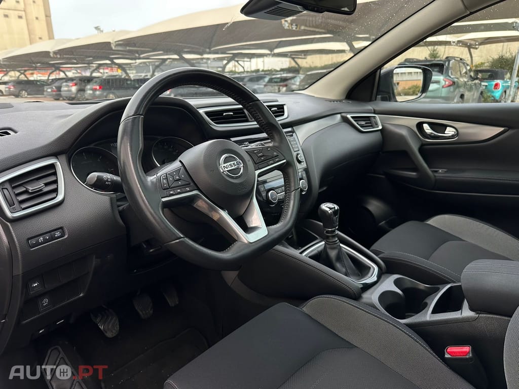 Nissan Qashqai 1.5 dCi N-Connecta 18