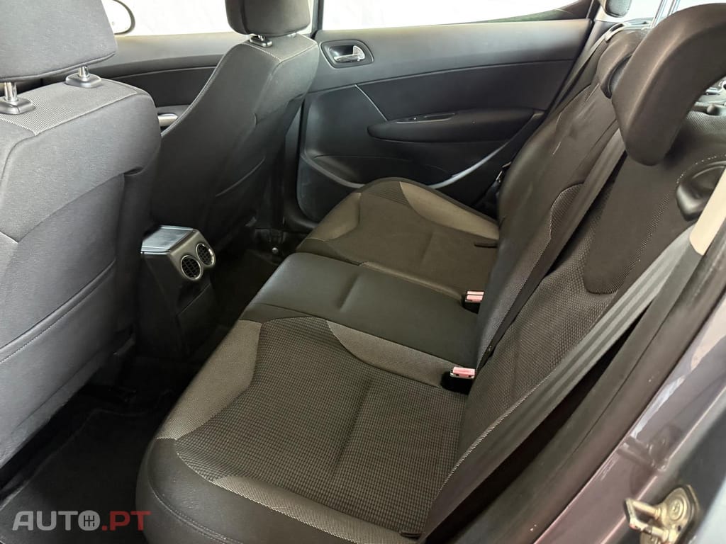 Peugeot 308 1.4 16V Executive