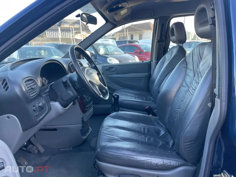 Chrysler Voyager 2.5 CRD LX