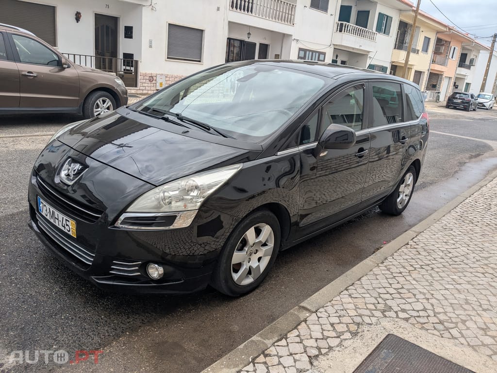 Peugeot 5008 Tech-run