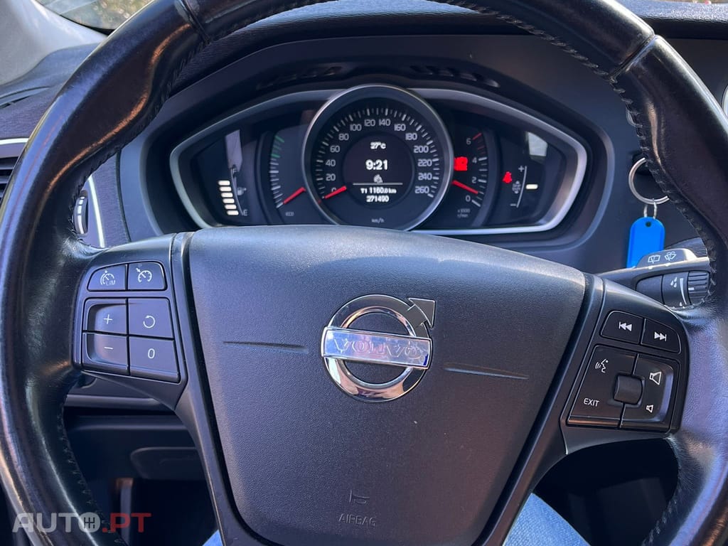 Volvo V40 Cross Country cross country