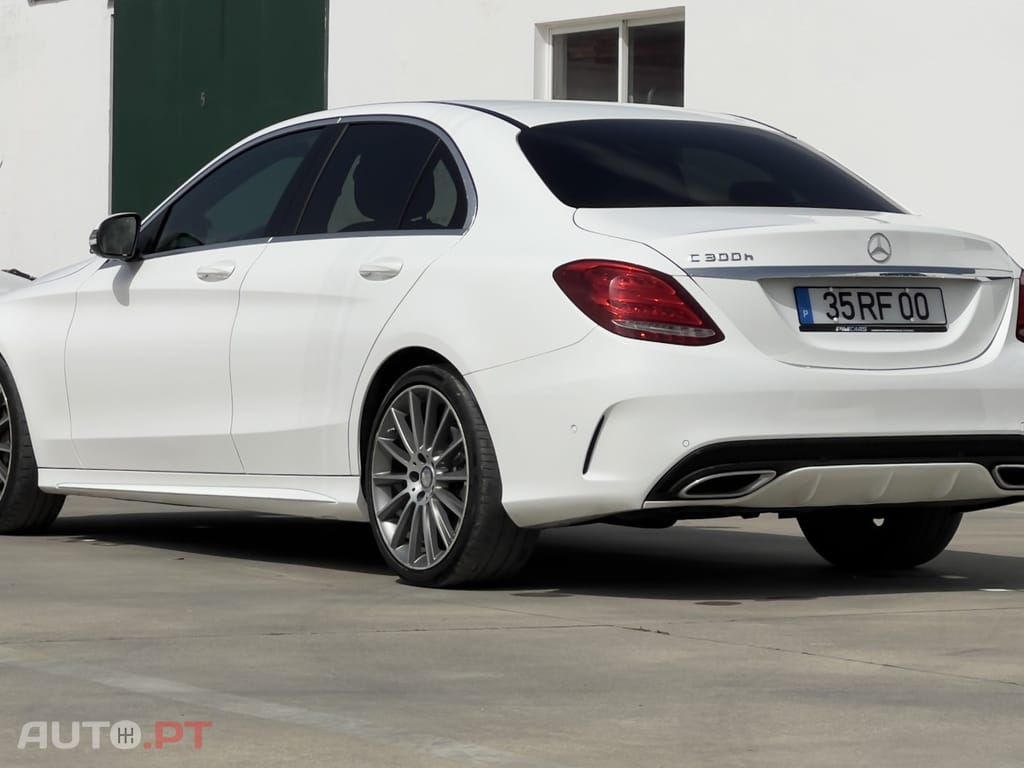 Mercedes-Benz C 300 h AMG Line
