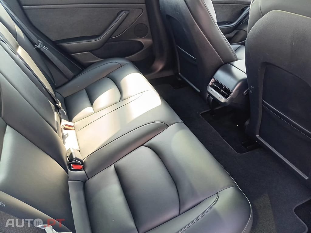 Tesla Model 3 Standard Range Plus RWD