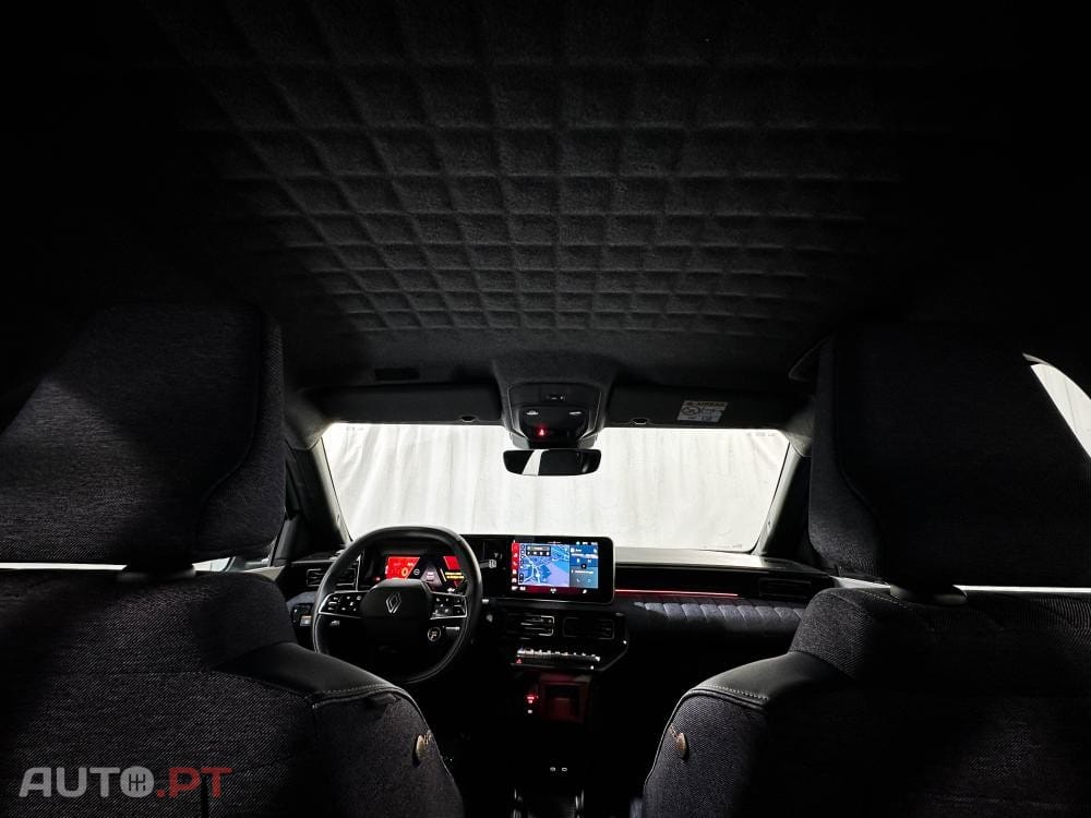 Renault 4 E-Tech 52 kWh Iconic Autonomia Conforto