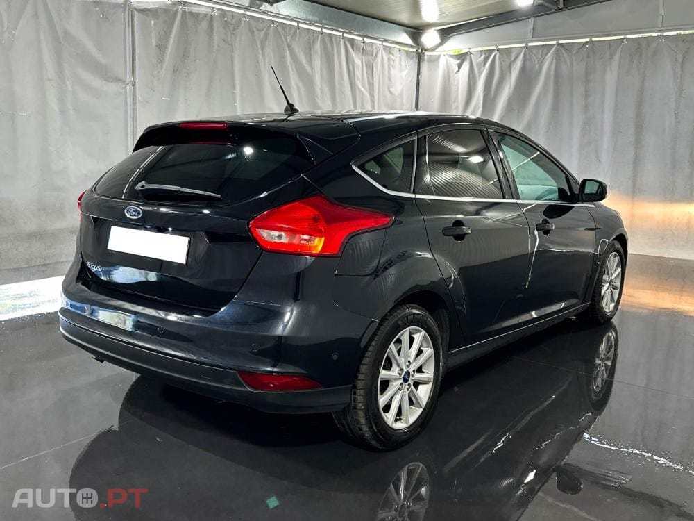Ford Focus 1.5 EcoBlue S&S Aut. TITANIUM DESIGN