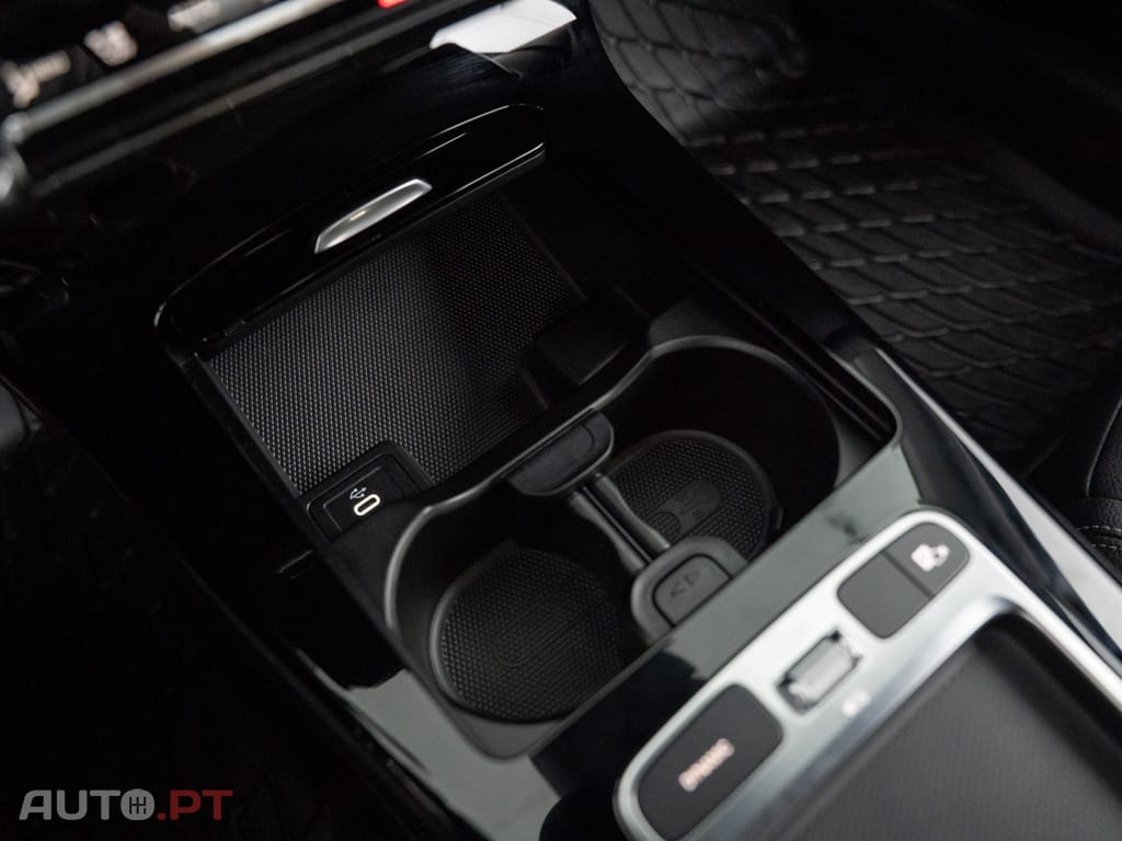 Mercedes-Benz A 250 e